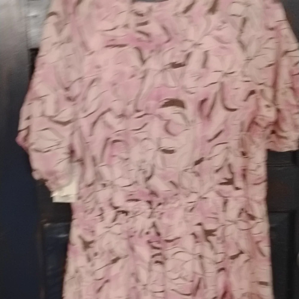 Dress - Picture 6 of 6